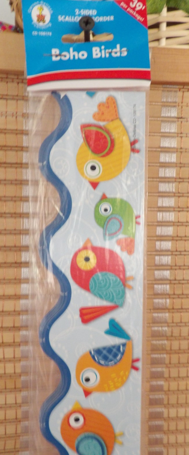 Carson Dellosa Boho Birds / Red 2-Sided Scalloped Border 39′ Bulletin Board Trim