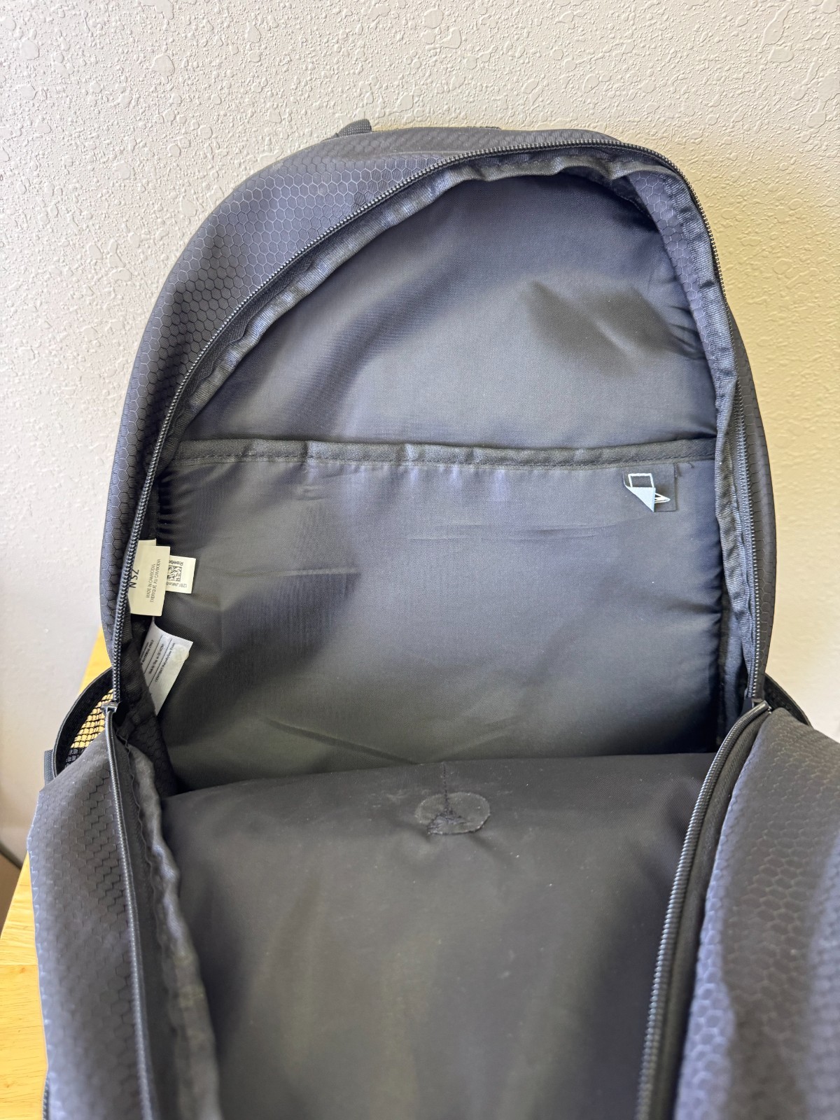 Reebok Paige 18″ Backpack School Black & Pink Tech Laptop Sleeve Bottle