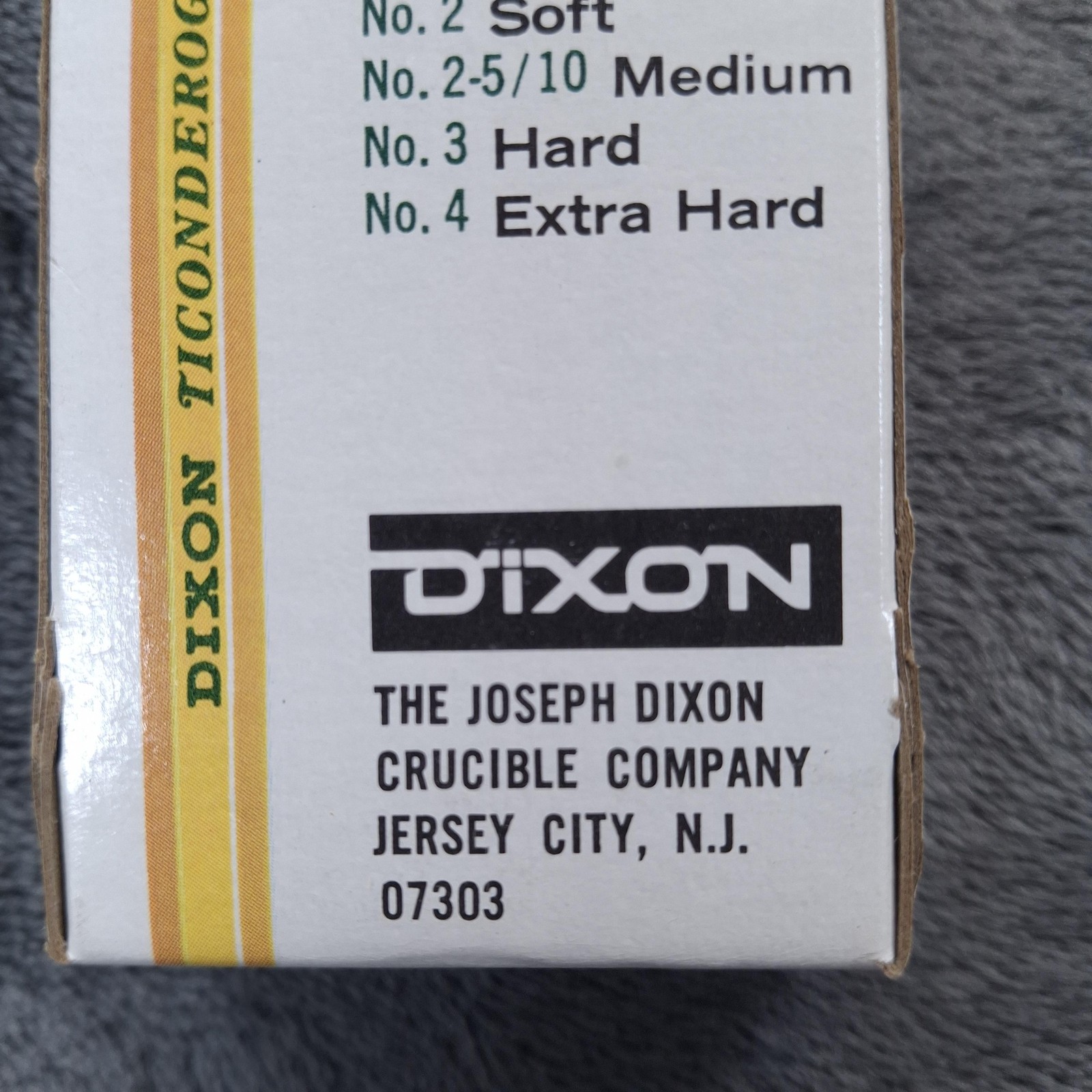 Vtg Dixon Ticonderoga No 2-5/10 Medium Yellow Pencils Dozen USA 1388