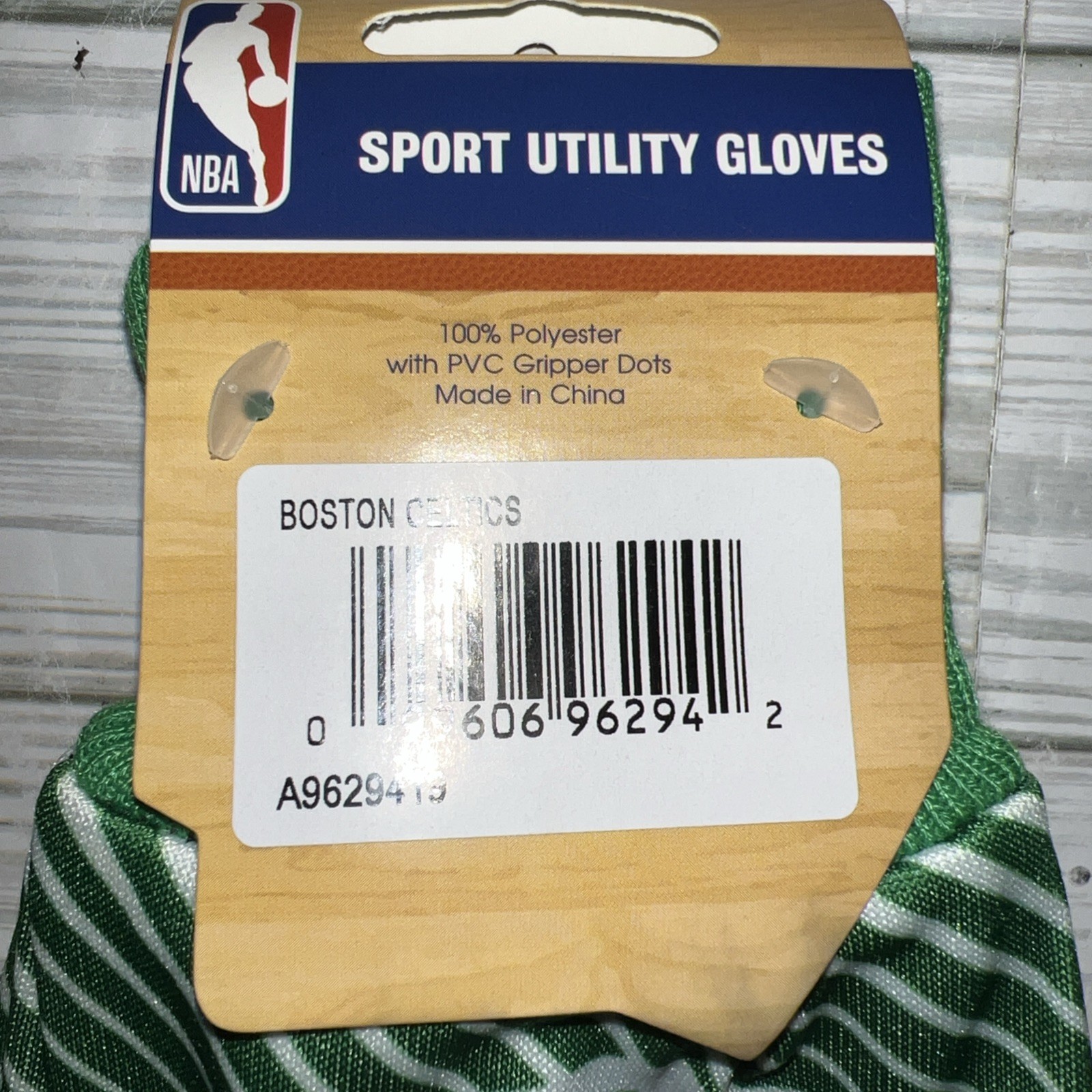 NEW ~ Boston Celtics Sport Utility Gloves Two Tone Style Adult Size NBA Licensed
