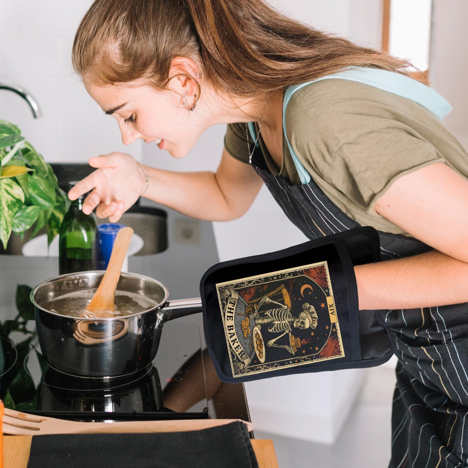 Gothic Witchy Skeleton Baker Pot Holders for Kitchen, Gifts for Baking Lovers…
