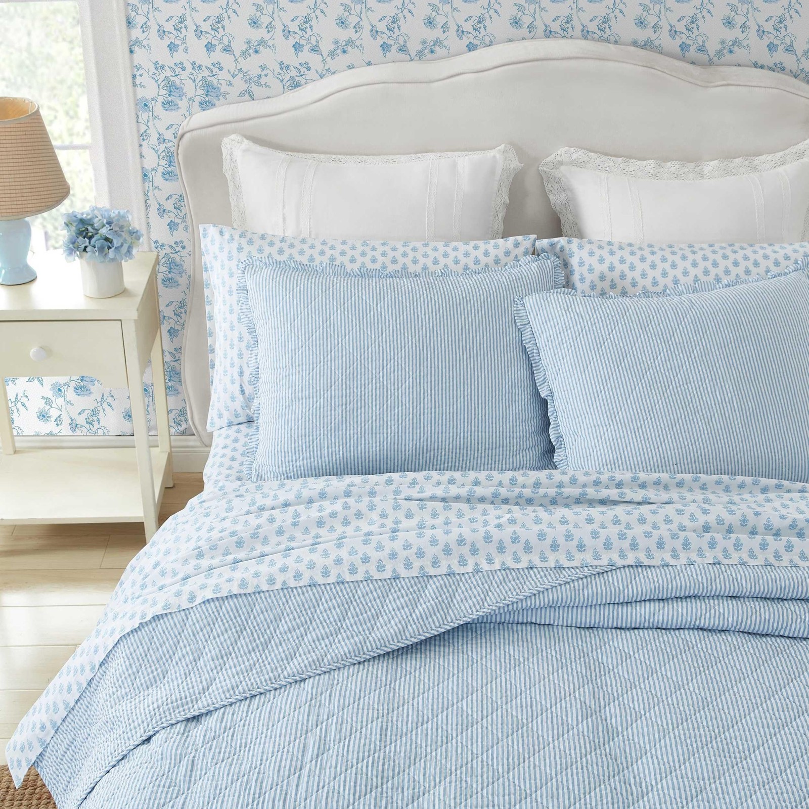 Laura Ashley – Quilt Set, Super Soft Bedding with Matching Sham, Casual Home …