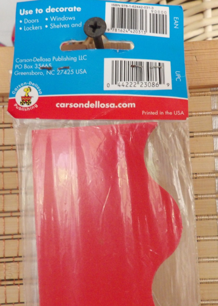 Carson Dellosa Boho Birds / Red 2-Sided Scalloped Border 39′ Bulletin Board Trim
