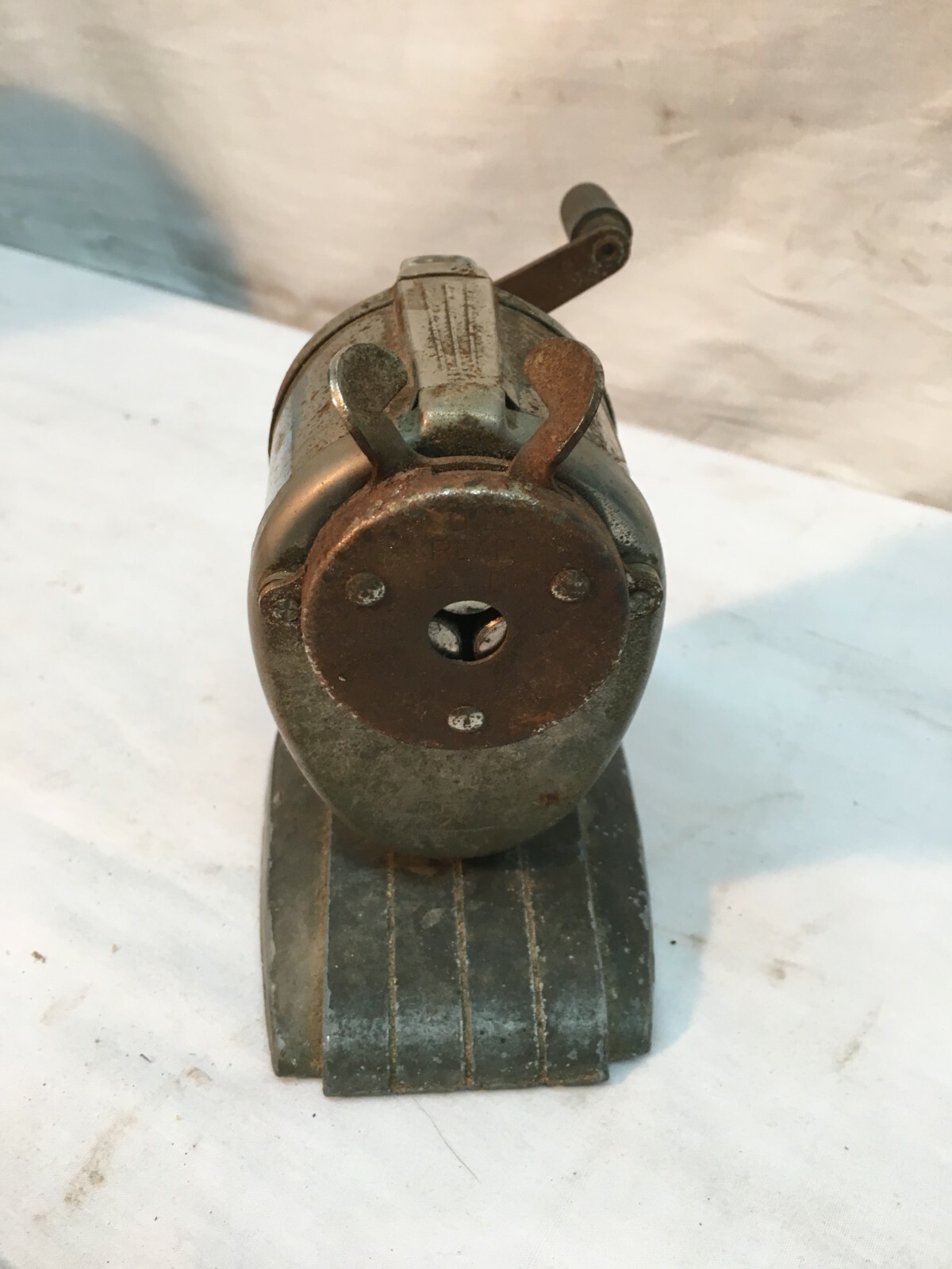 VINTAGE BOSTON KS WALL MOUNT MANUAL PENCIL SHARPENER HUNT MANUFACTURING CO