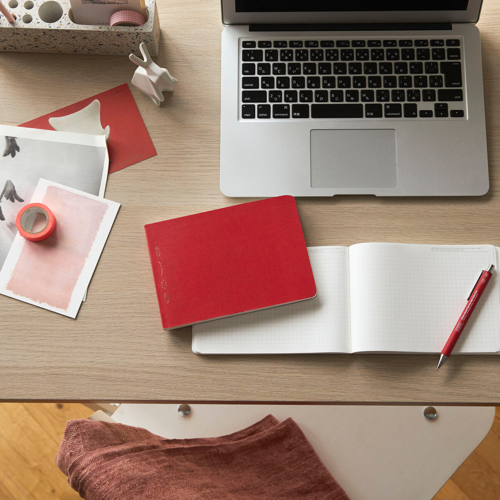 Stalogy Landscape Gridded Notebook: 7.2 in. x 5 in. (Red) *B6 half year notebook
