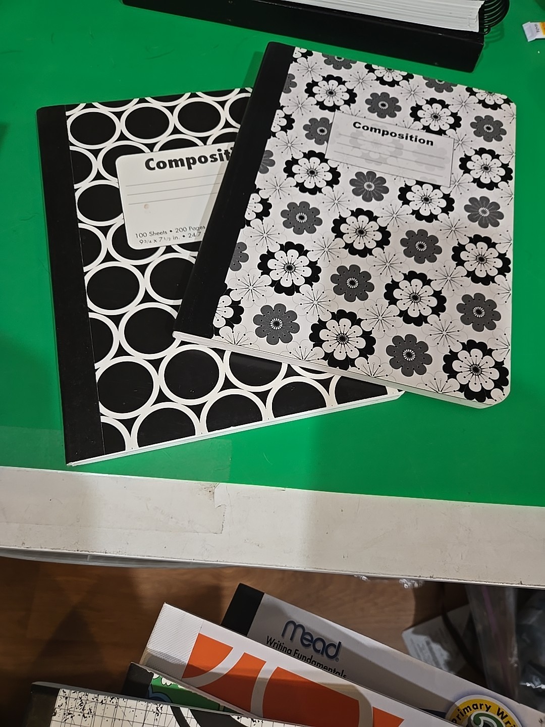 6Hardcover College Ruled Composition Notebook | 200 Pages (100 Sheets) (C)