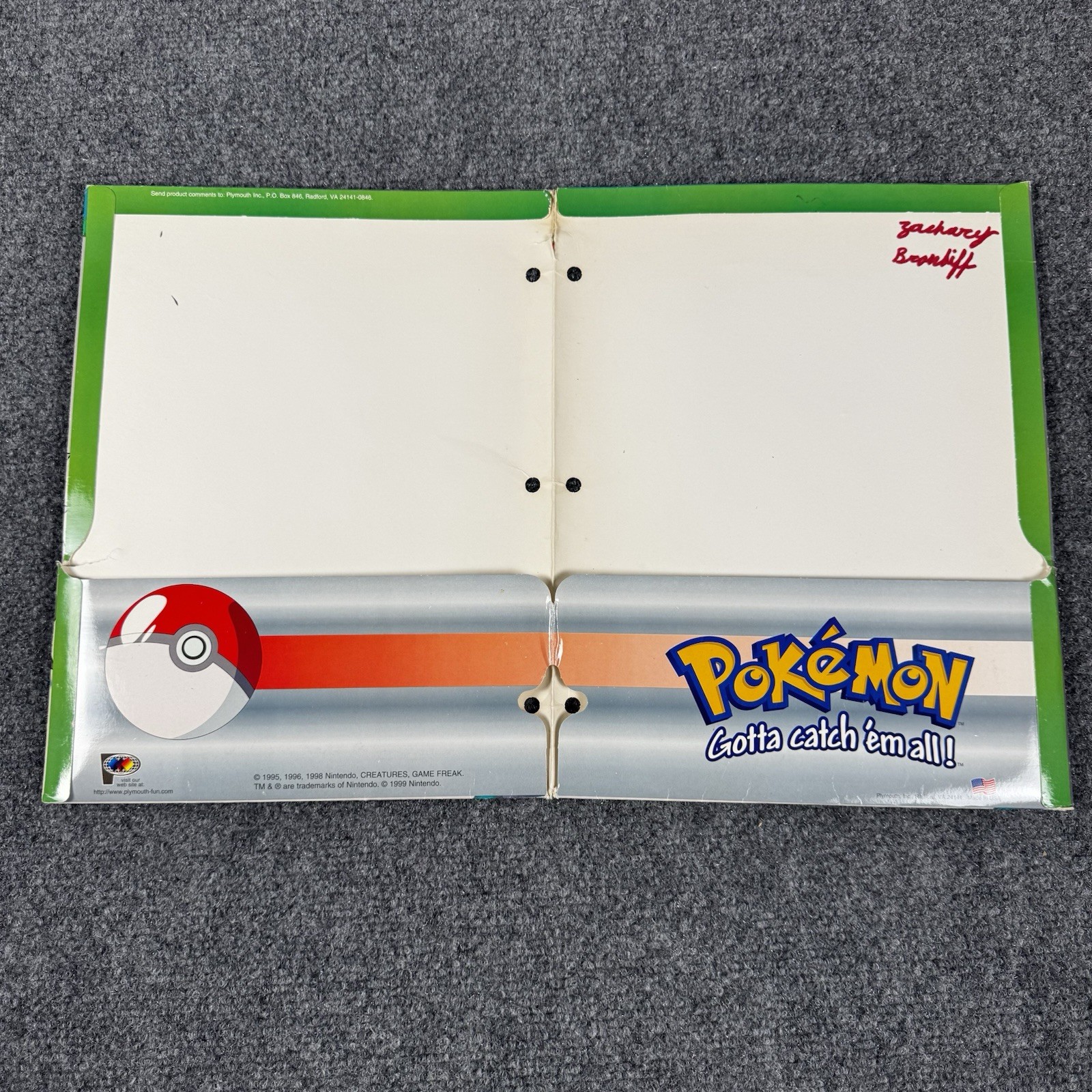 Pokemon Vintage 2 pocket Folder Portfolio Pikachu Charzard 1998