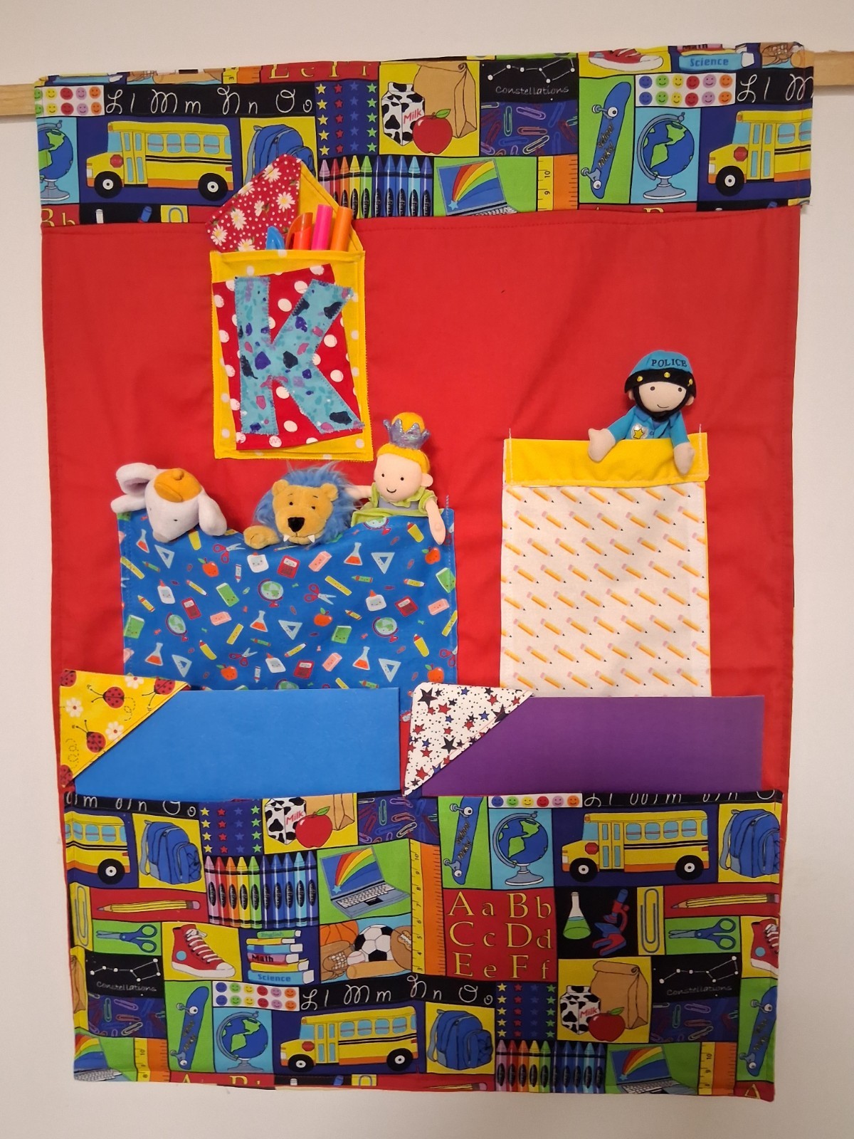Elementary Classroom, Wall Chart, Banner, Large, Medium, and Small Pockets