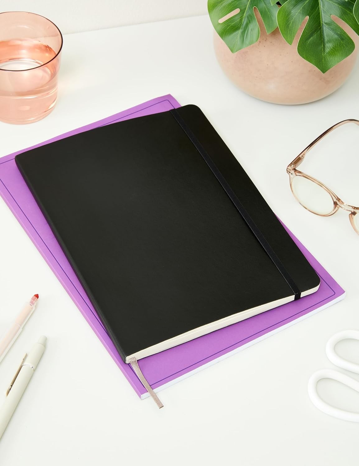 Moleskine Classic Notebook Soft Cover Xl 7.5 X 9.5 Dotted Black 192 Pages