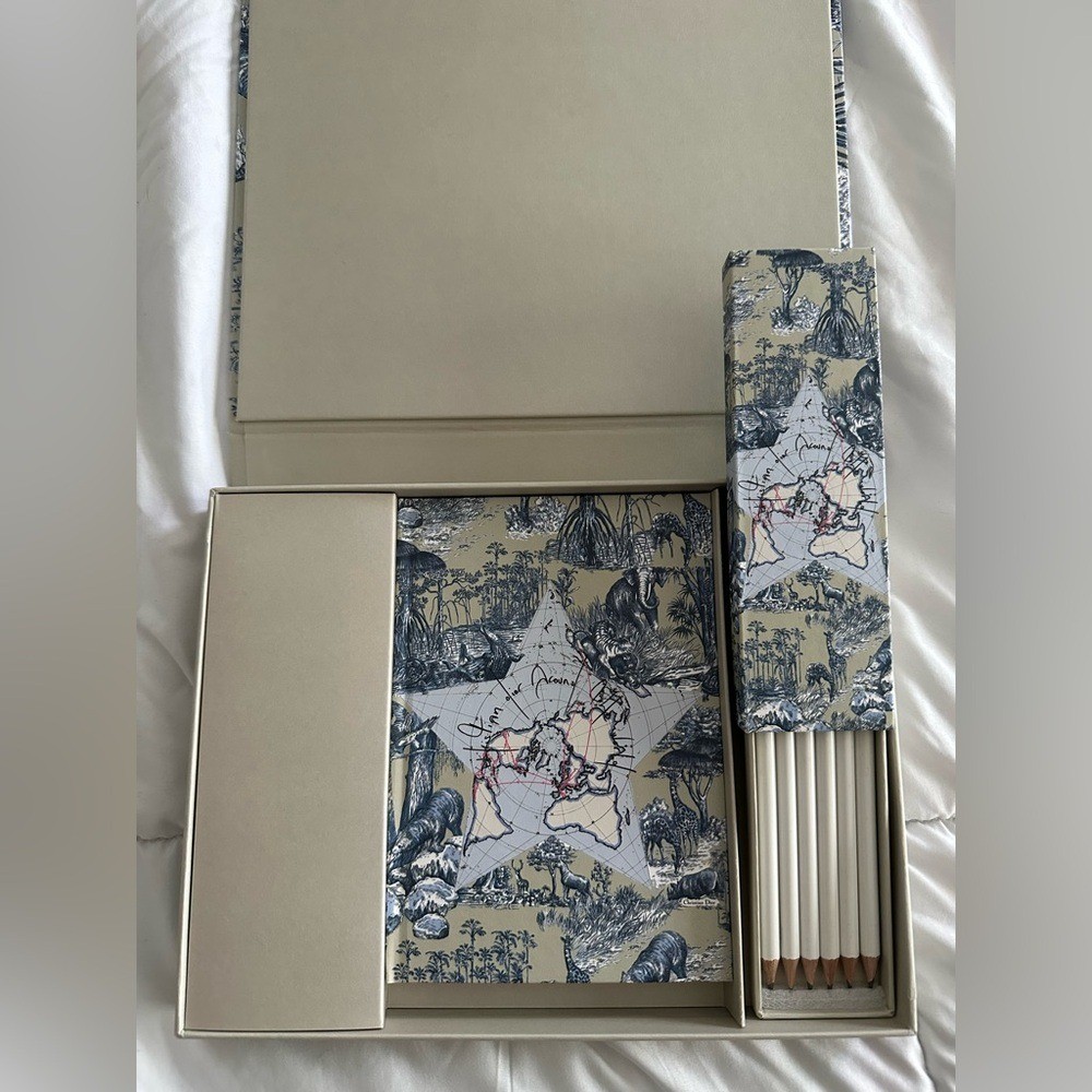 Dior – Set with pencil with notebook
