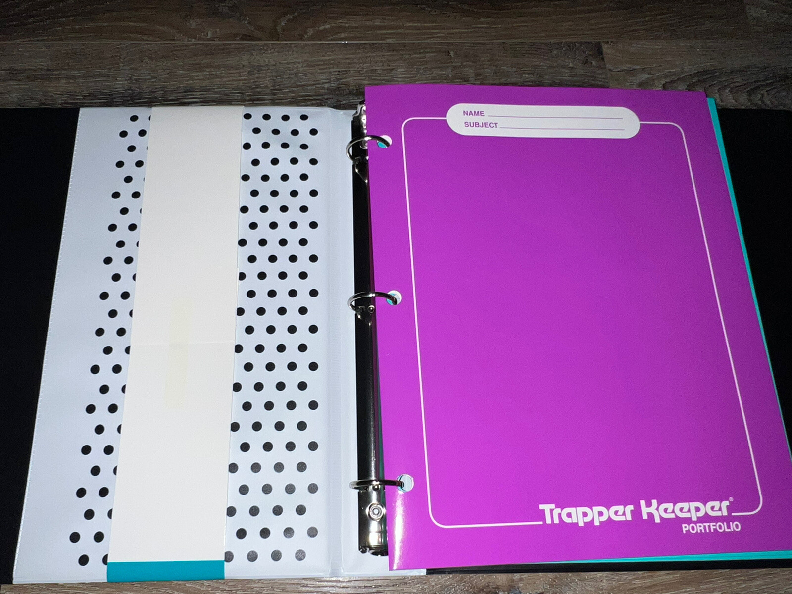 Trapper Keeper ~ Binder Retro Portfolio Folder 2021 Mead (E) 12 3/16″ x 11 1/4″